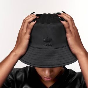 NWT Adidas x Ivy Park Latex Bucket Hat